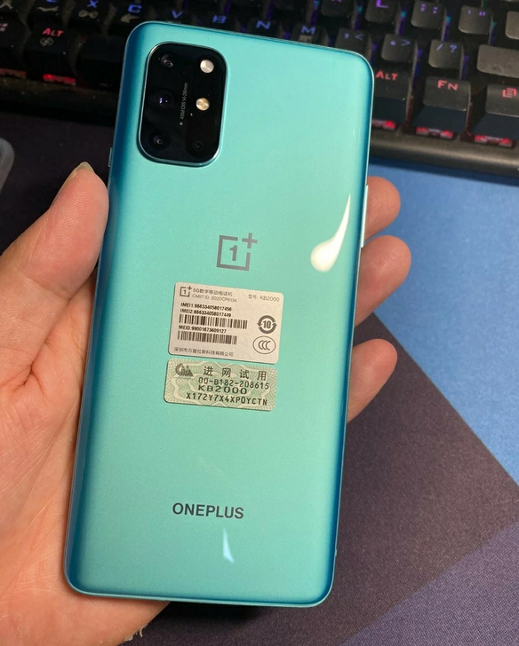 一加8t游戏手机8+128成色99新，还在...
