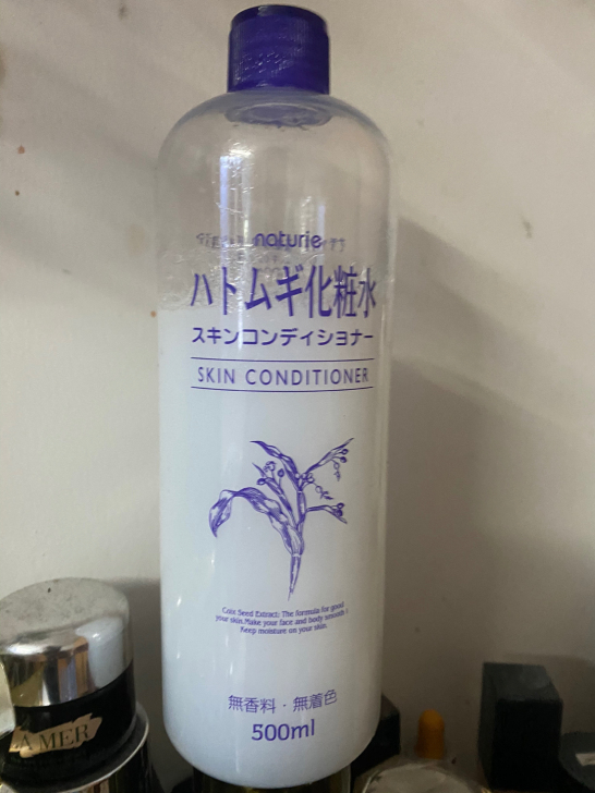 Naturie薏仁水 美白保湿爽肤水化妆水...