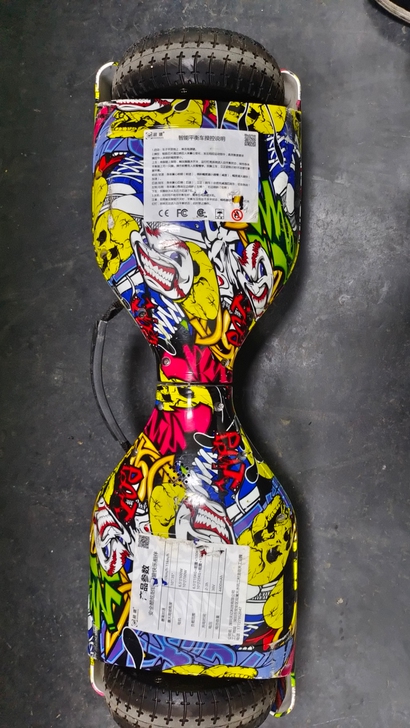 朋友给了一个平衡车，没有充电器，也不知道能...