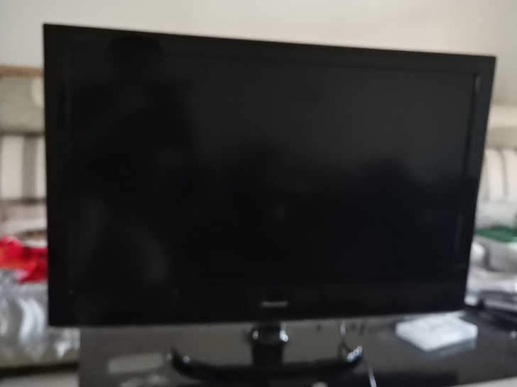 海信32寸液晶电视。型号：LED32K01...