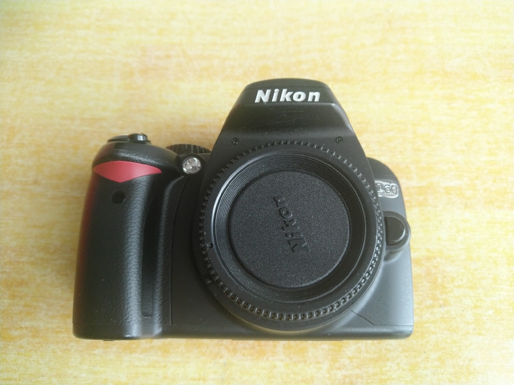 自用尼康D60单反相机机身 日产