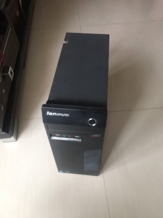 联想品牌主机一台，配置如图，电脑不卡，运行...