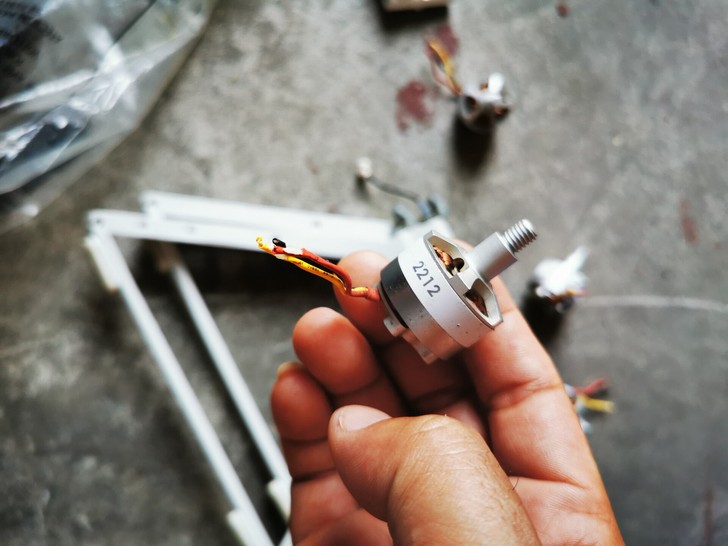 关连大疆DJI ，小米无人机脚架，定位器，...