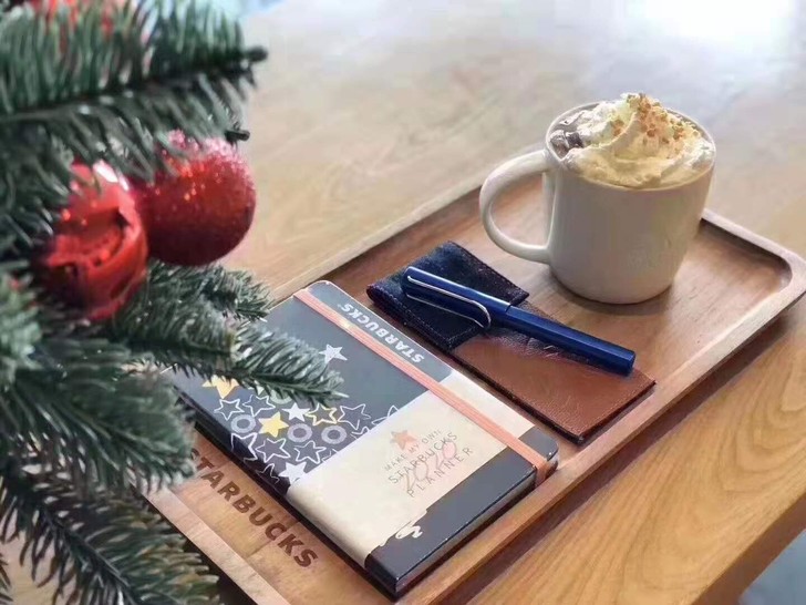 星巴克限量本，海明威、毕加索、凡高曾经在用...