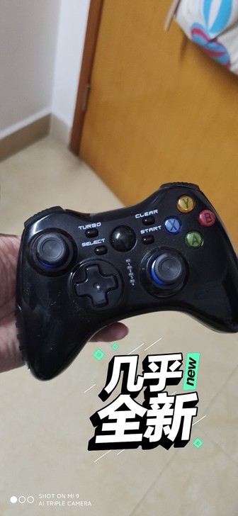 游戏手柄，低价出售蓝牙直接链接玩，链接安卓...