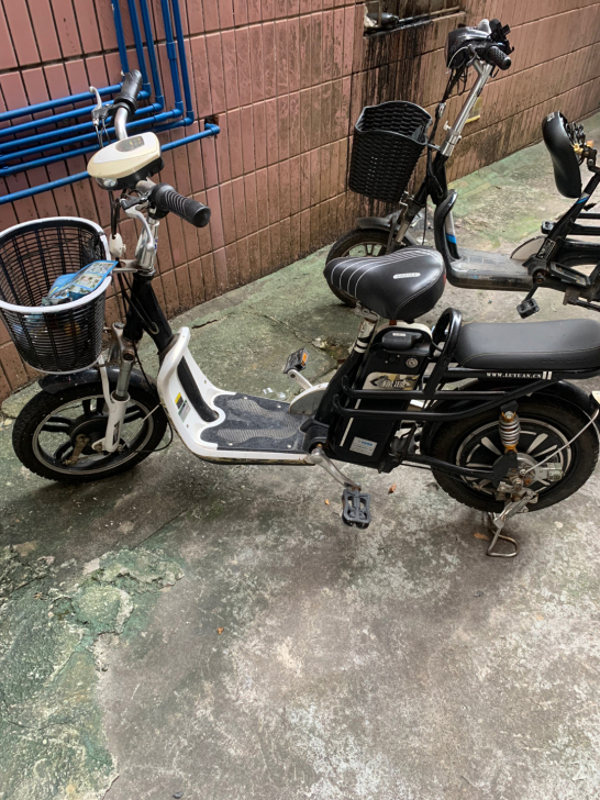 绿源电动车，坏的，电机线断了，需要更换电机...