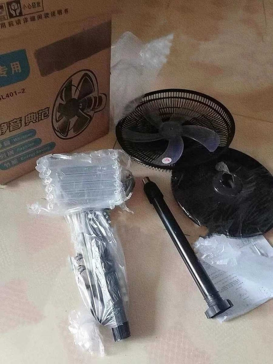 全新落地扇转卖！