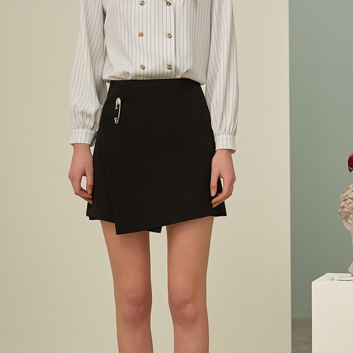 黑色不规则短裙女2019春季新款别针半身裙...