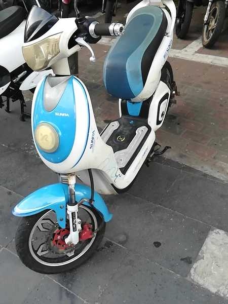 出一辆电动车,一口价九百五,喜欢私聊,介意...