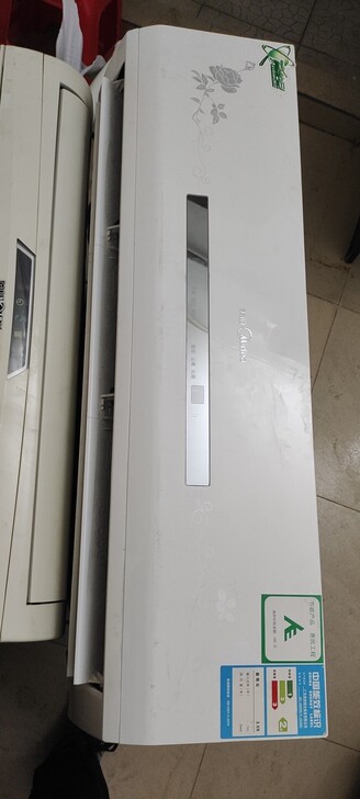 搬家闲置的美的1.5匹空调转给需要的朋友,...
