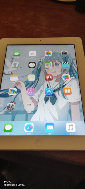 出一个闲置的16gipad2，可以用来看看...