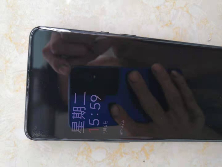 因离家出走身无分文？特出售一加九p.12+...