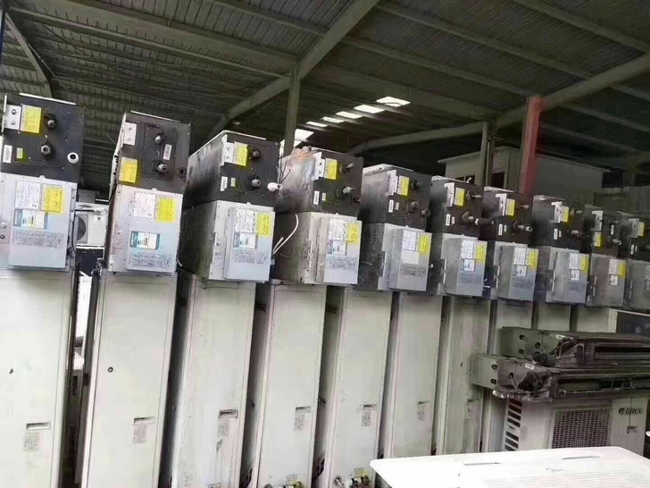 出售各式各样各种品牌空调298元，挂机柜机...