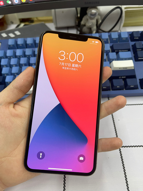 iphone 11promax64靓机95...