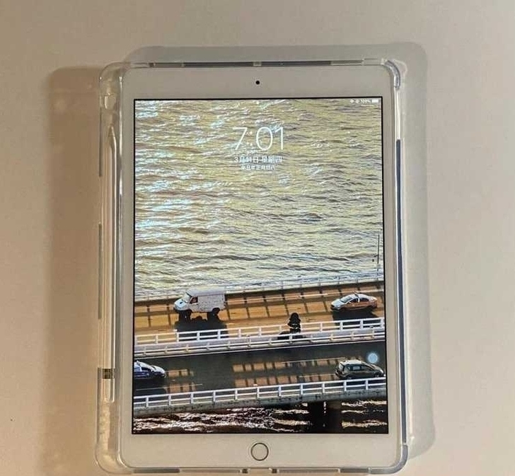 工作室倒闭给钱就卖ipad，考研必备 亏本...