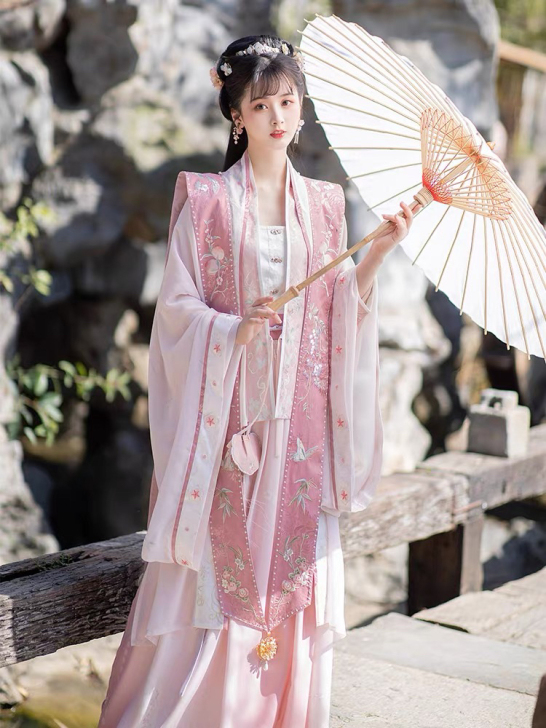 全新正版汉服出租,池夏家宋词:桃花妆宋制霞...