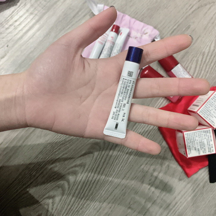 资生堂悦薇智感紧塑焕白眼霜红腰子面霜小样