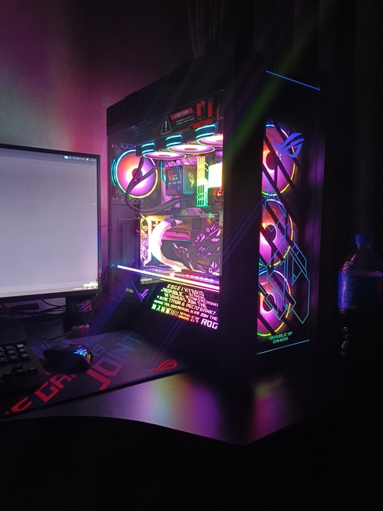 华硕ROG败家之眼全家桶,主机+显示器,用...