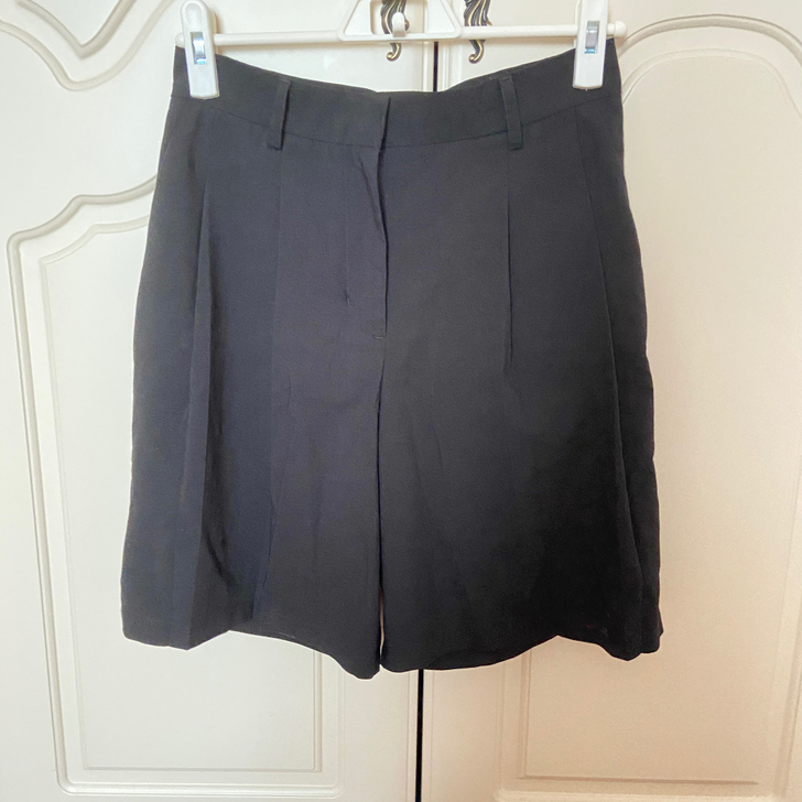 黑色棉料西装短裤（夏款）