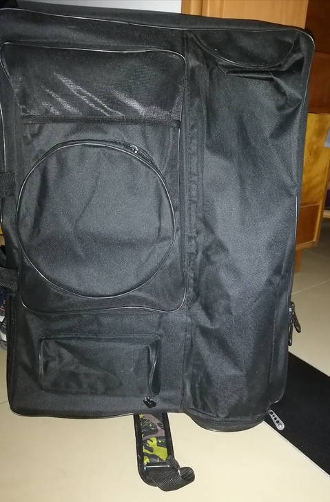 素描纸 画包 画板 水粉笔一套出 八成新