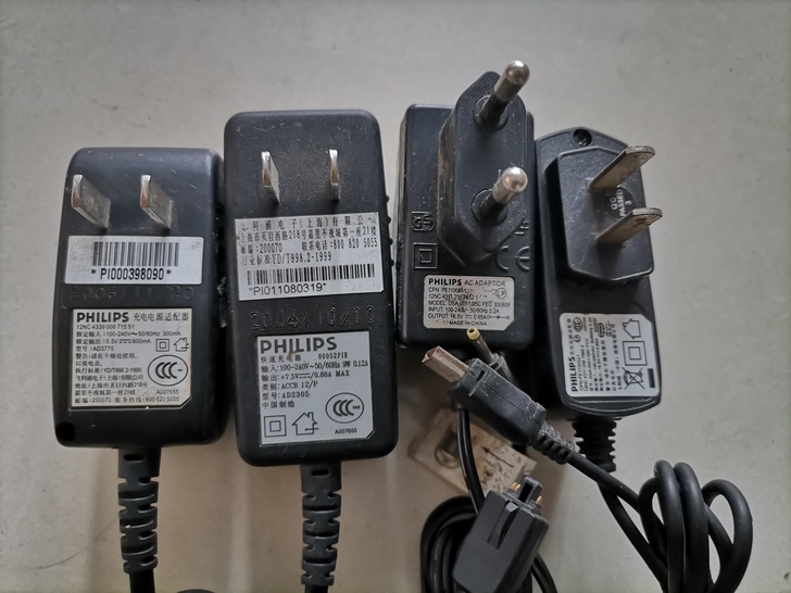 飞利浦9@9等老款手机原装充电器。需要什么...