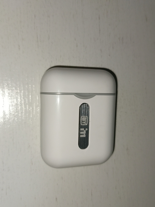 联名蓝牙耳机，刚入手一个星期，基本没怎么用过