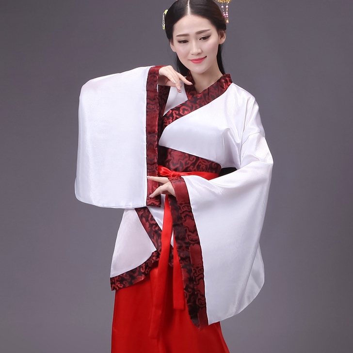 女士汉服15一套出，九八成新！有需要咨询！...