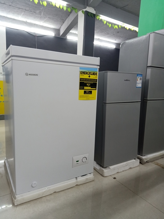 100升外贸机小冰柜，全新未拆封 质量杠杠...