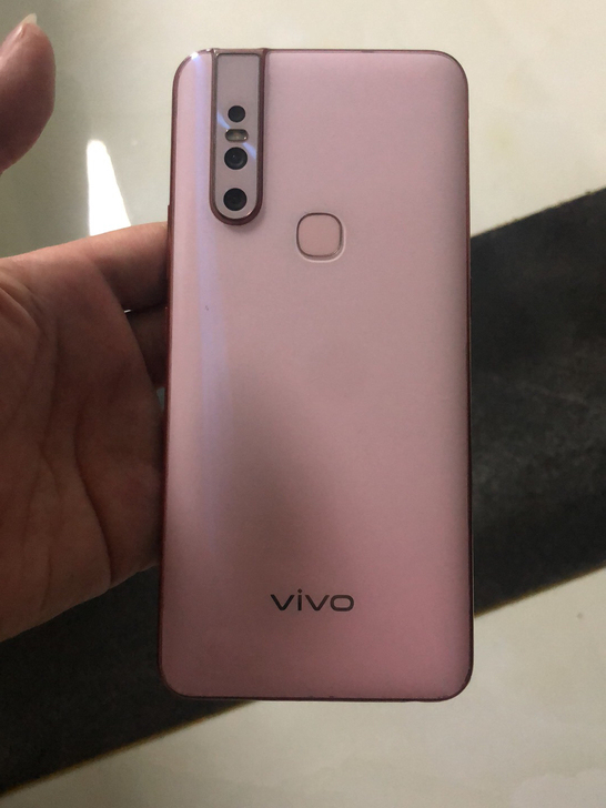 vivo s1 换过组装屏 4+128配置...