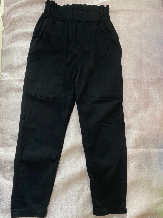 黑色显瘦高腰花苞裤