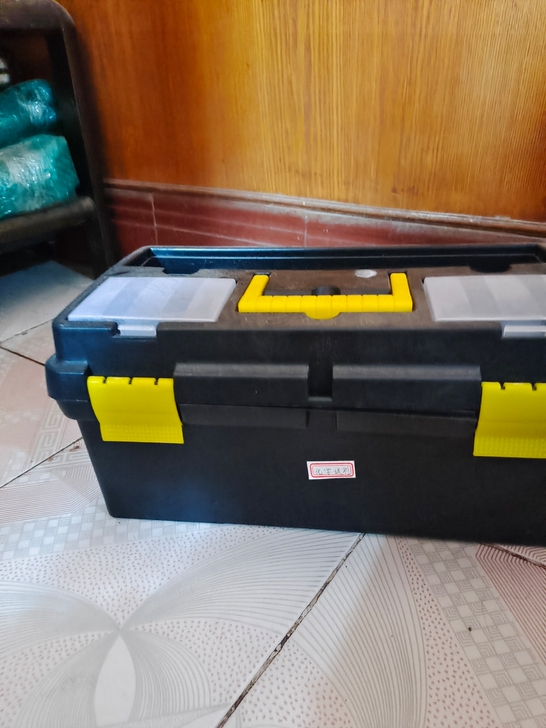 化学考试买的，原价200多，药品齐全，工具...