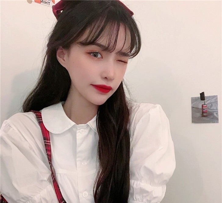 少女娃娃领长款衬衫，设计感甜美，学院风，配...