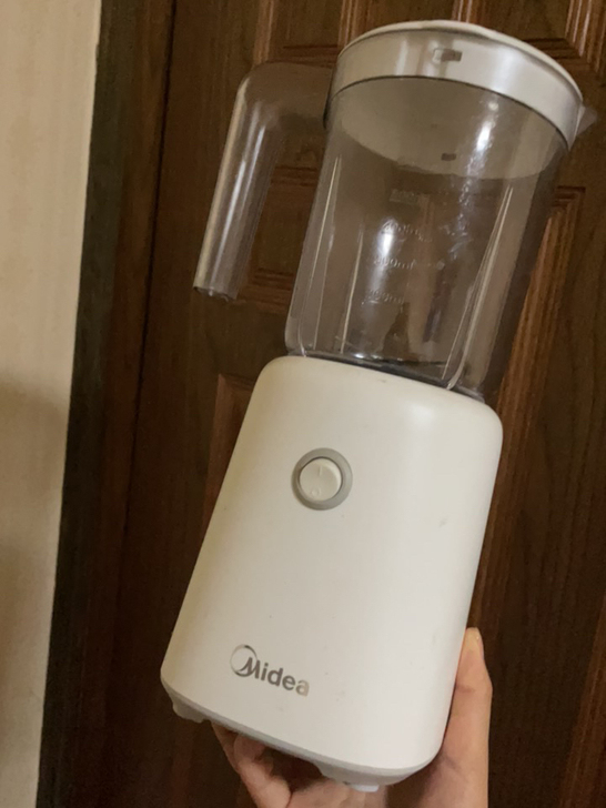 美的榨汁机 全新 用过几次