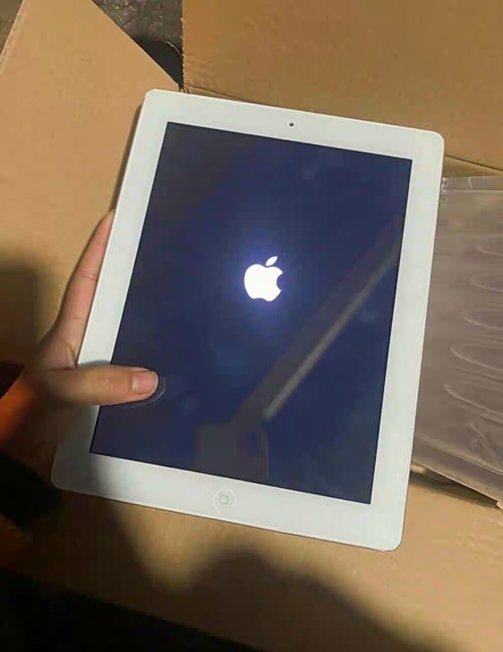 出女生闲置自用iPad2 苹果平板电脑