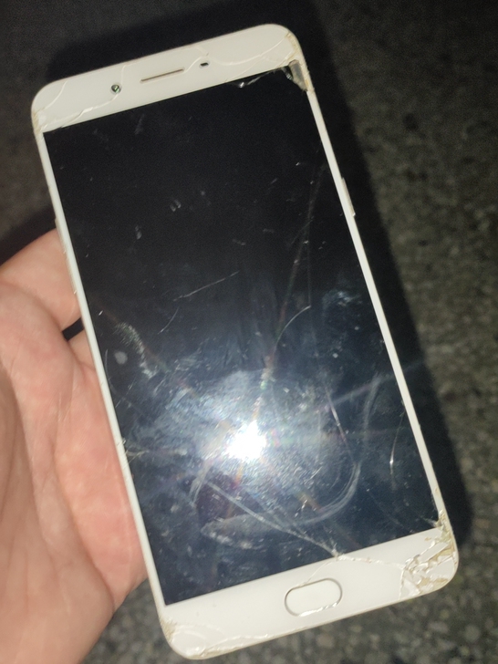 OPPO R 9 S plus 坏的，6+...