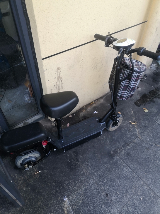 折叠电动车转让，控制器进水烧了，自己重新买...
