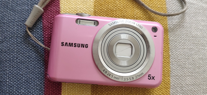 三星ES65相机，成色如图，正常使用