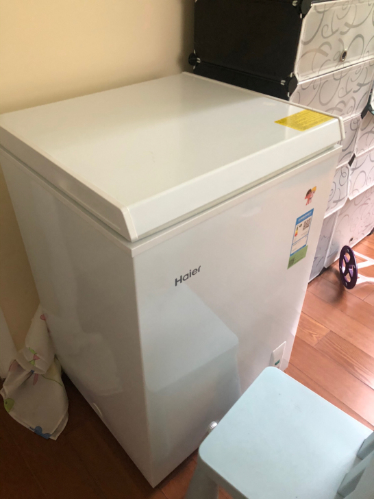海尔小冰柜,白色,9成新,闲置转让,不退不...