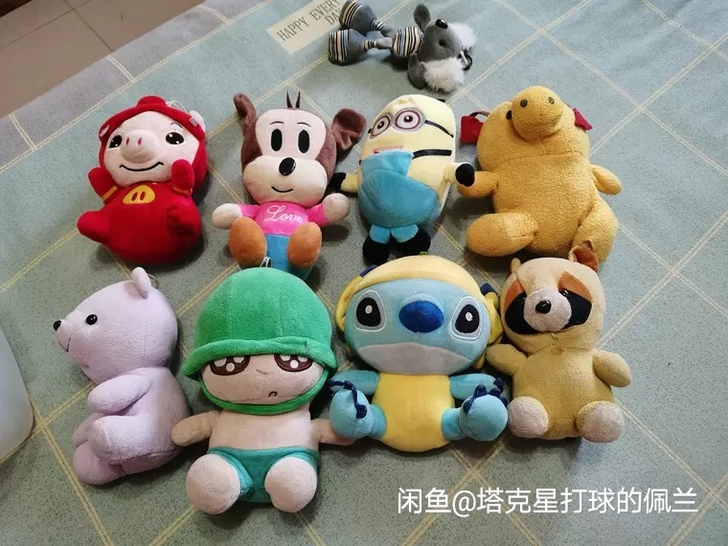 毛绒玩具10只 猪猪侠，猴小妹，小黄人，小...