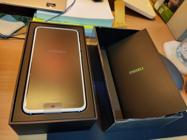 魅族17 ，8+128G