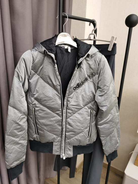 adidas neo阿迪达斯 女式羽绒服，...