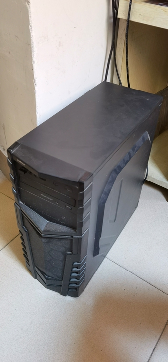 自用台式机主机700元，因工作需要升级替换...