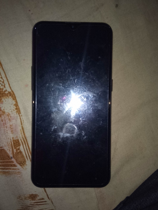 中兴手机 ,正常使用,4+32,不议价,屏...