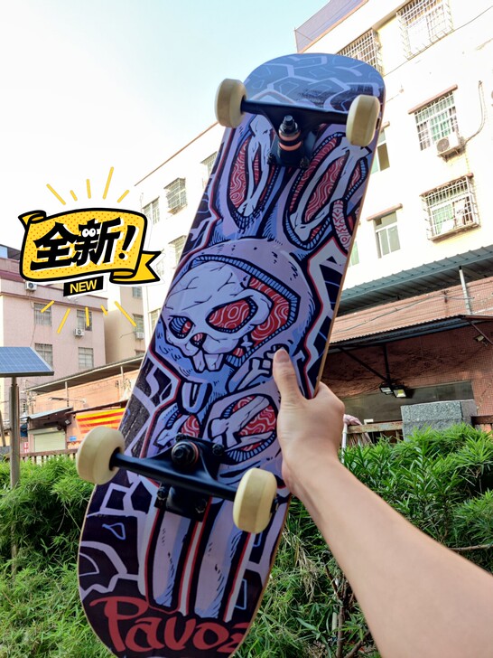 高级配置社团专业滑板库存低价转出了！学校协...