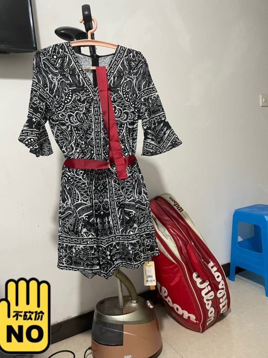 珂莱蒂尔连体裤黑色全新