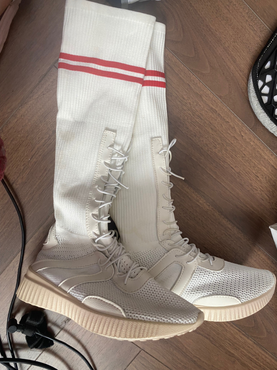 高筒运动鞋37码