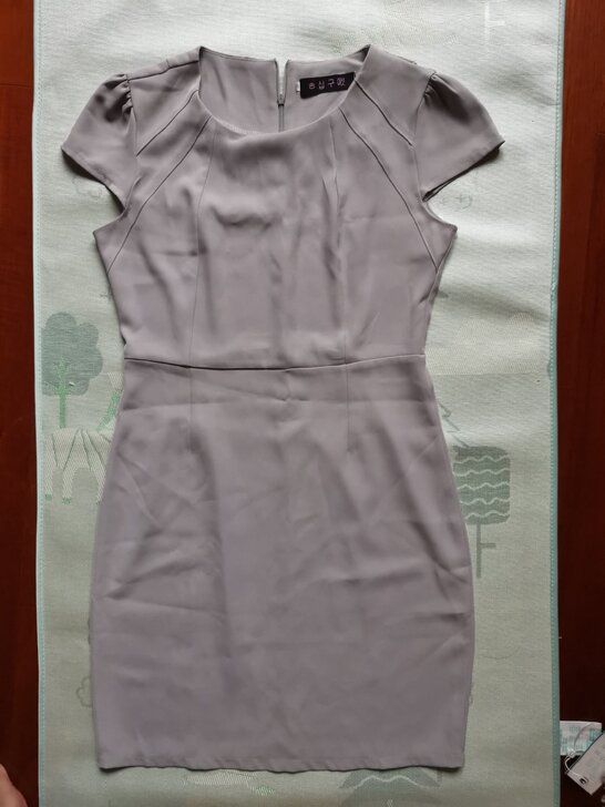 灰色连衣裙,A字修身,s码,公务员面试女裙