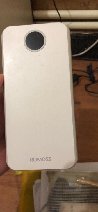 2万毫安充电宝，