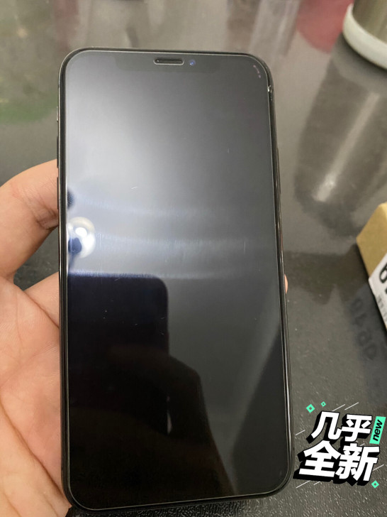 iphone x  7600买的，全部原装...