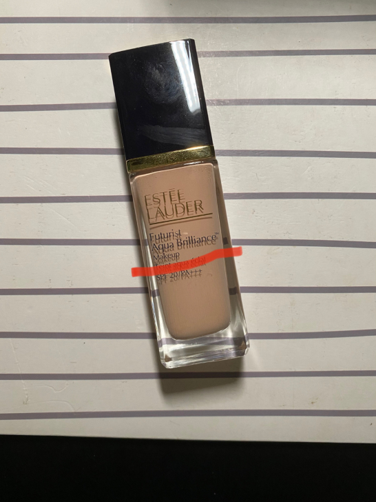 雅诗兰黛沁水粉底液  金盖 色号1C1